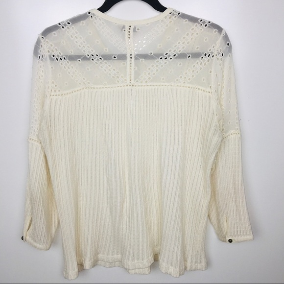 Lucky Brand Cream Lace And Embroidered Top Size M - Picture 2 of 7